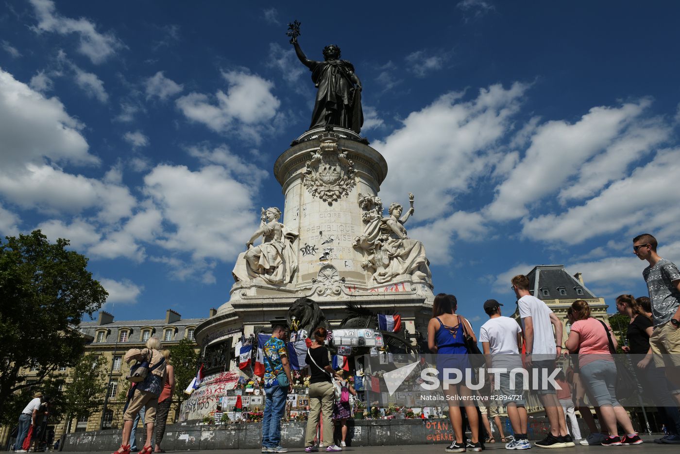 France declares three days of mourning for victims of Nice terror attack