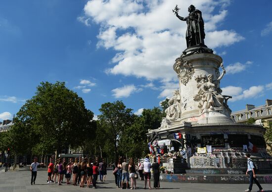 France declares three days of mourning for victims of Nice terror attack