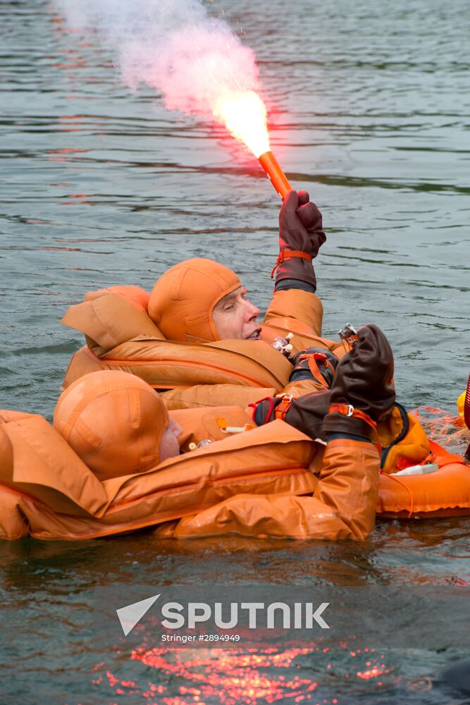 ISS crew practices water survival