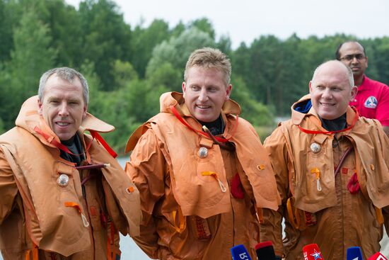 ISS crew practices water survival