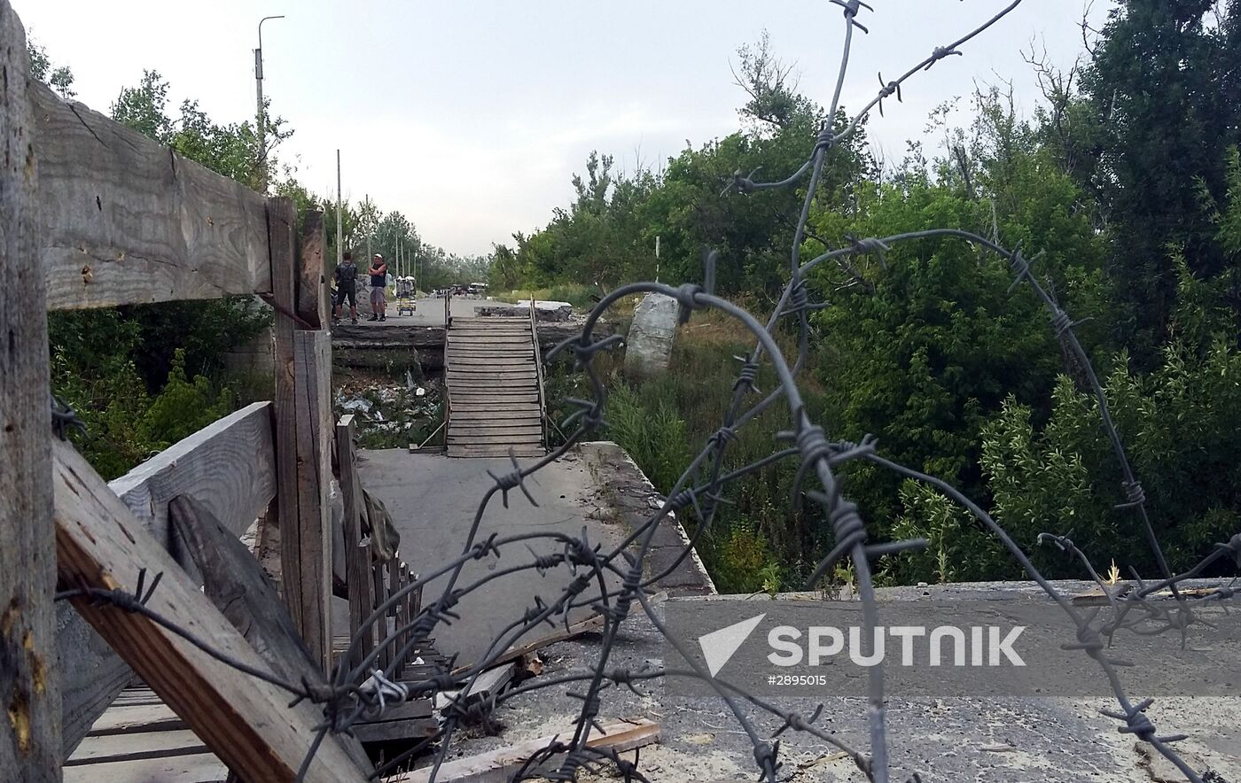 Stanitsa Luganskaya checkpoint on contact line in Donbass
