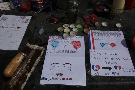 Three days of mourning declared in France after Nice terrorist attack