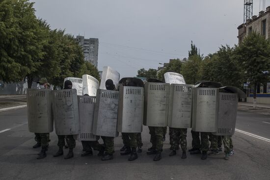 Training unarmed resistance to foreign armed mission invasion of Lugansk People's Republic