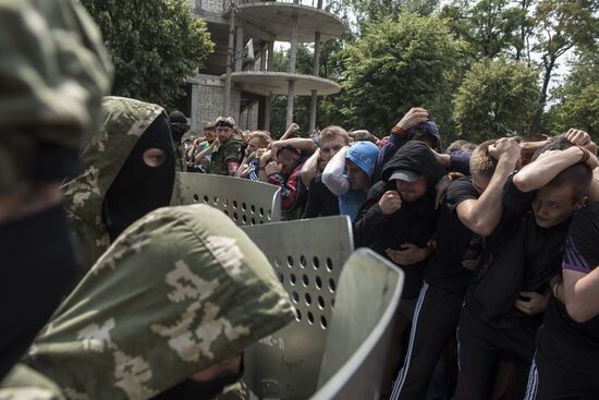 Training unarmed resistance to foreign armed mission invasion of Lugansk People's Republic