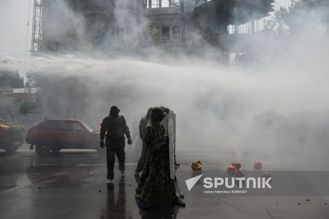 Training unarmed resistance to foreign armed mission invasion of Lugansk People's Republic