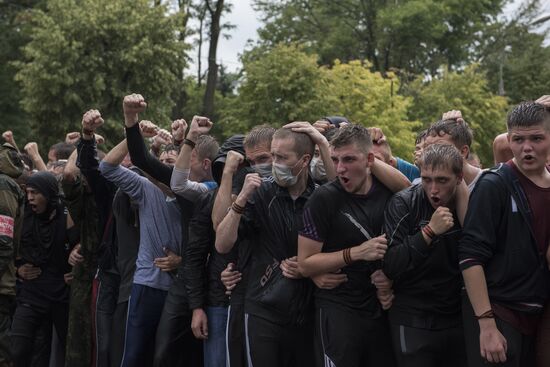 Training unarmed resistance to foreign armed mission invasion of Lugansk People's Republic