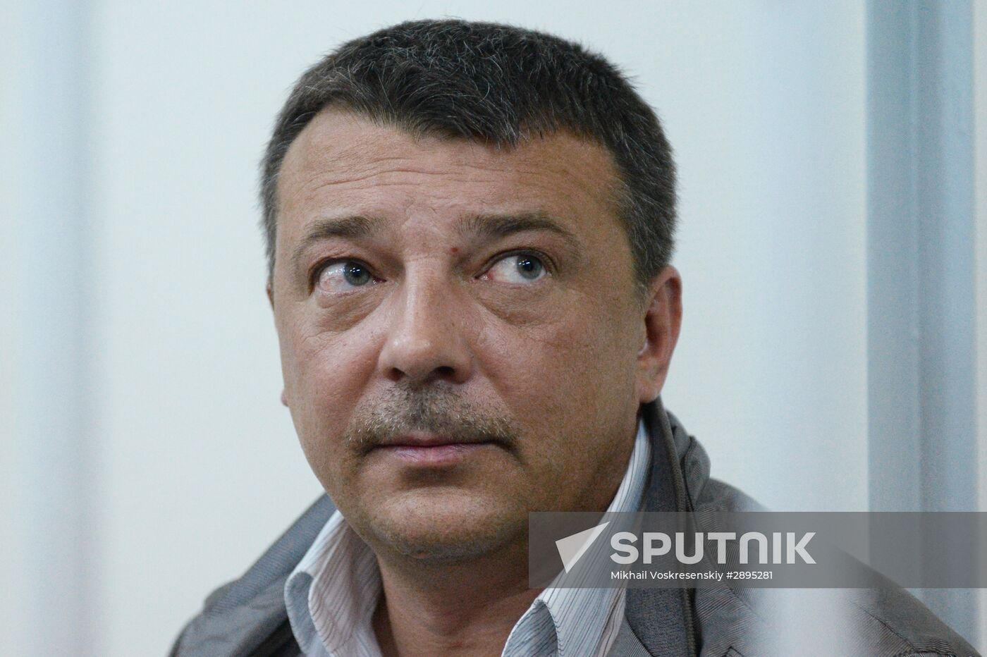 Considering investigators' request to arrest RIC officers in Moscow