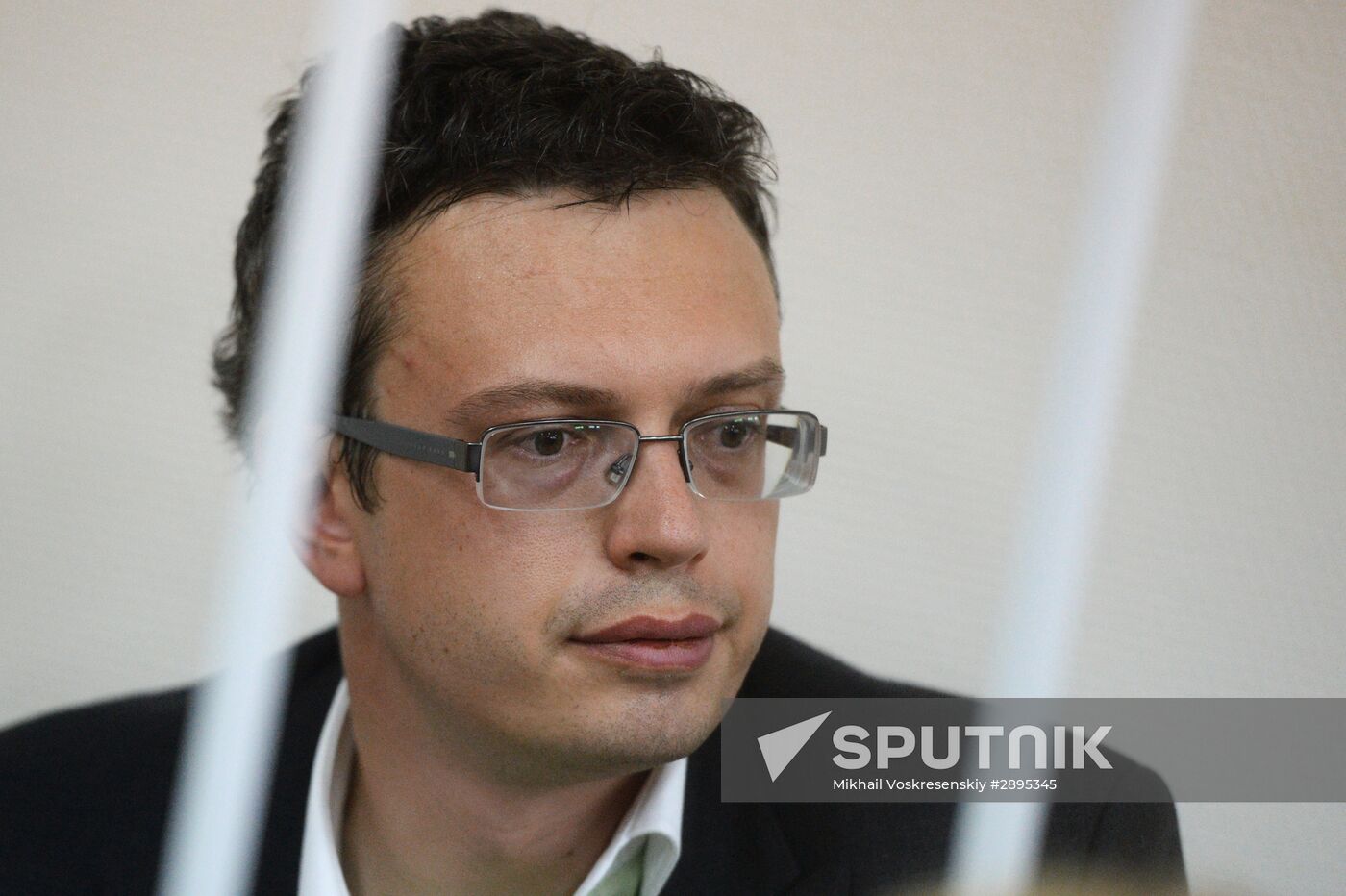 Considering investigators' request to arrest RIC officers in Moscow