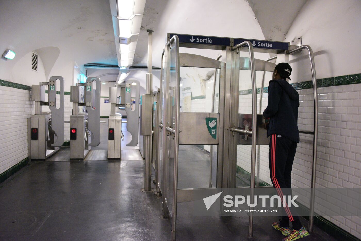 Cities of the world. Paris