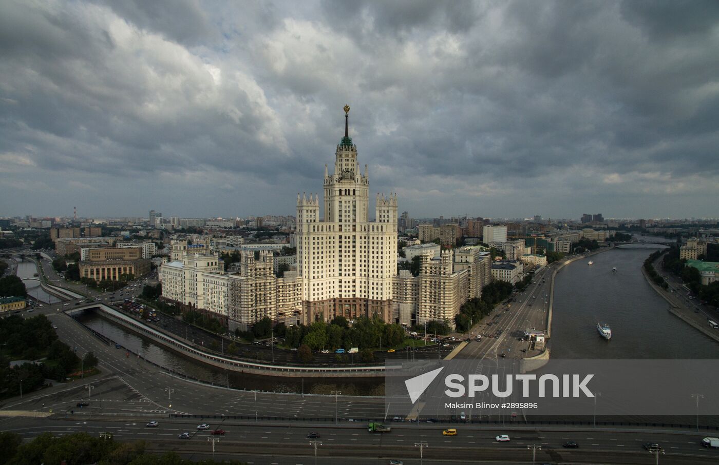 Bird's-eye views of Moscow