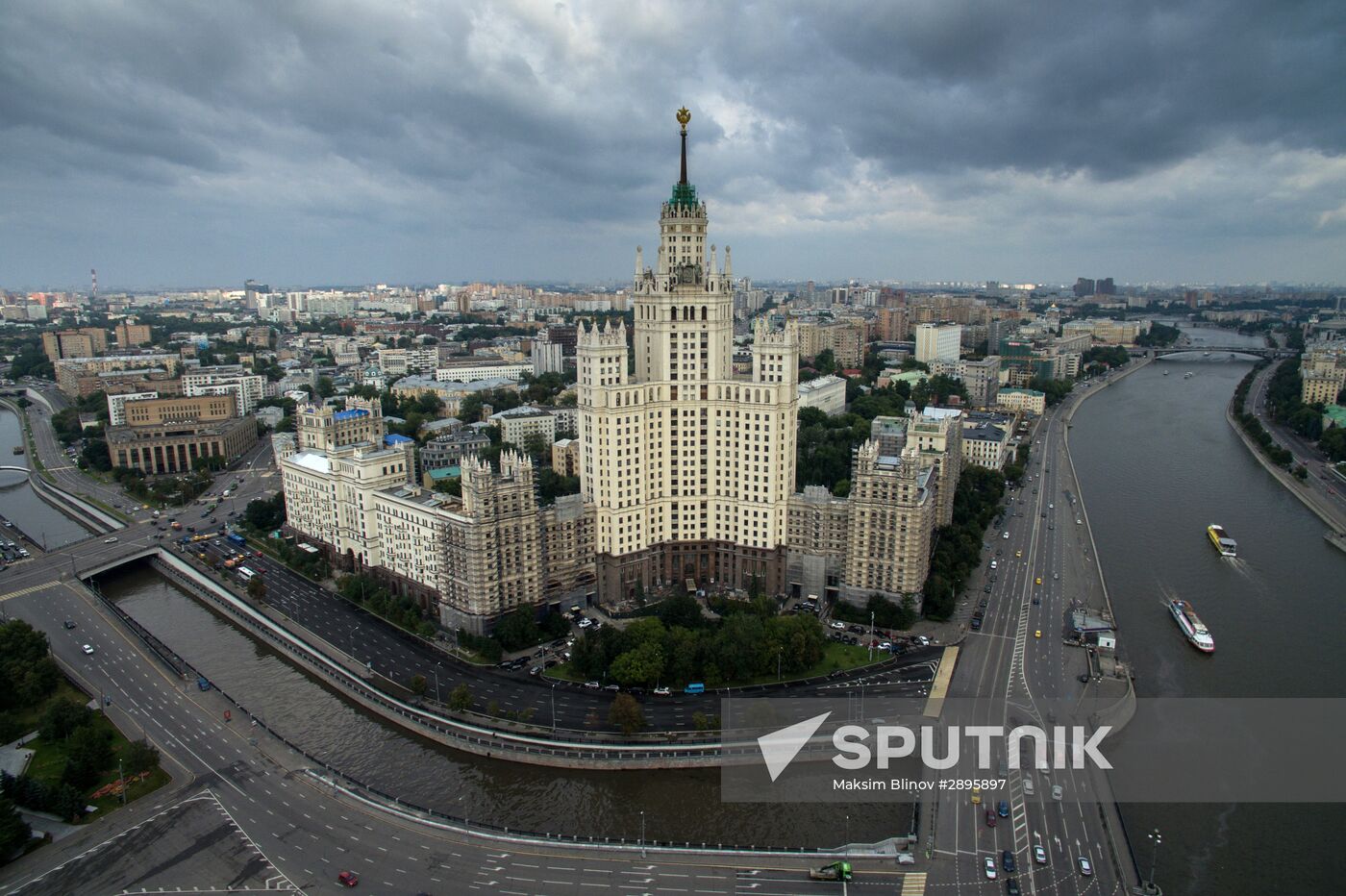 Bird's-eye views of Moscow