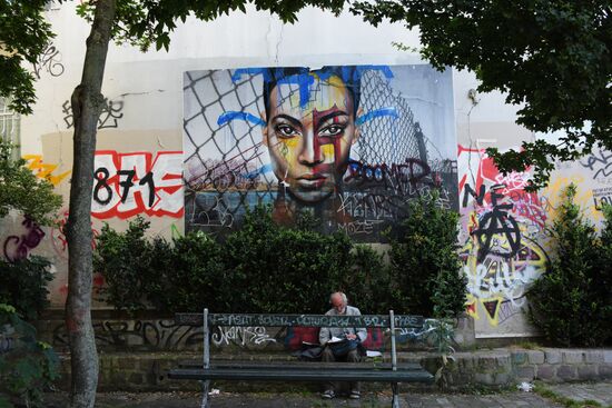 Cities of the world. Paris