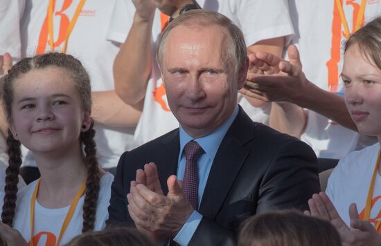 President Vladimir Putin visits Sirius educational center in Sochi