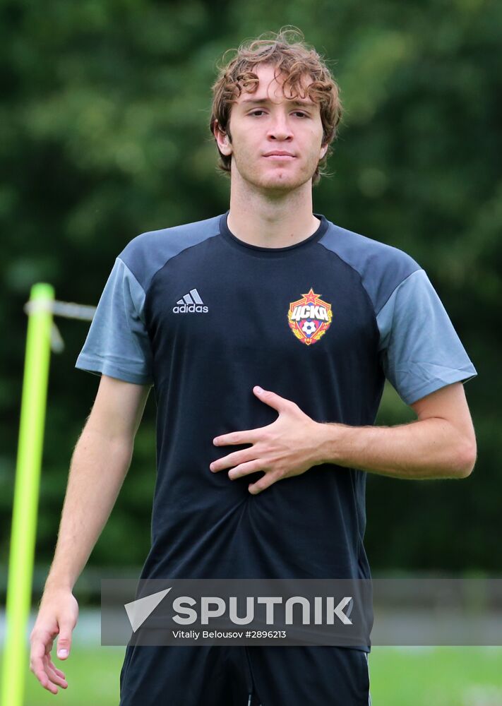 FC CSKA holds training session