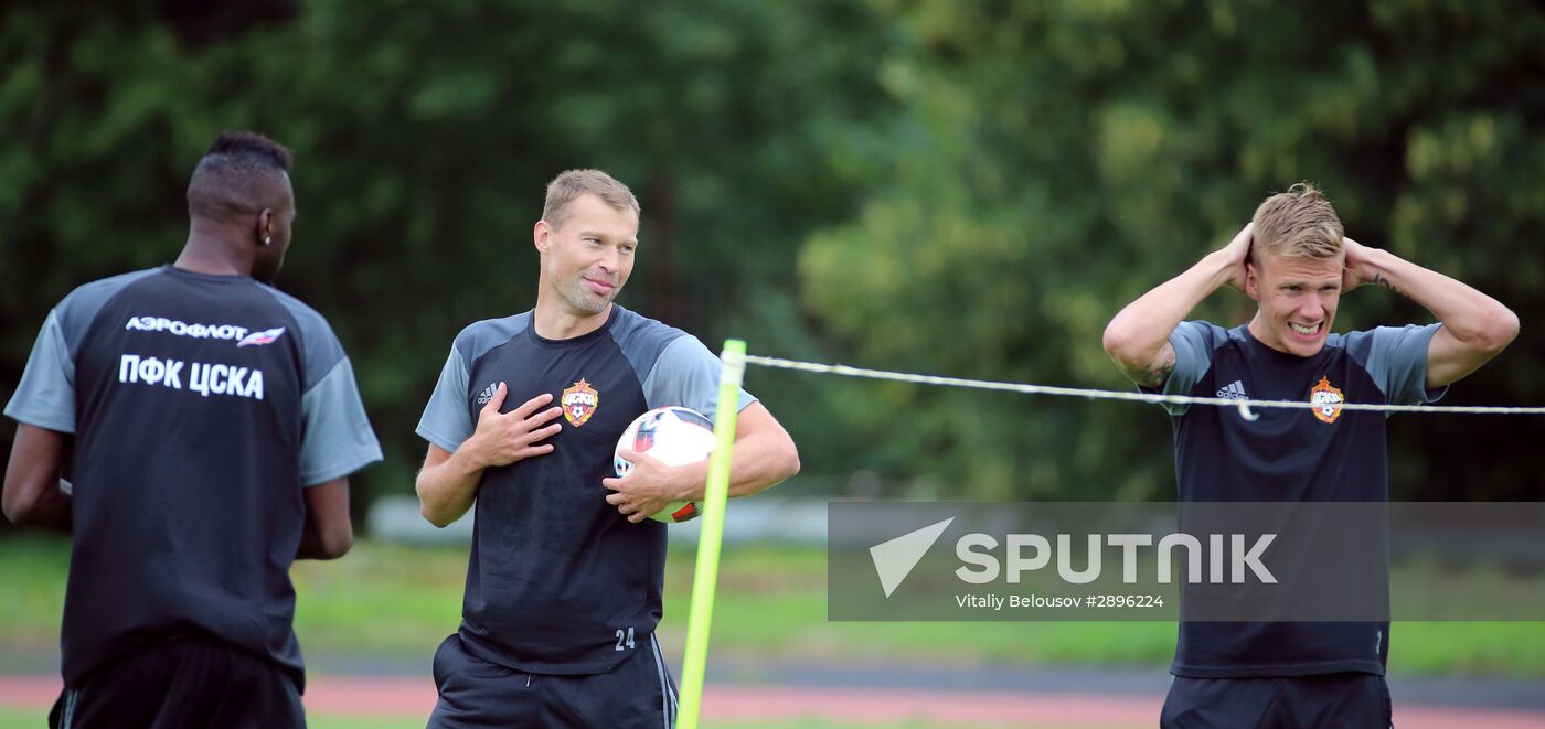 FC CSKA holds training session