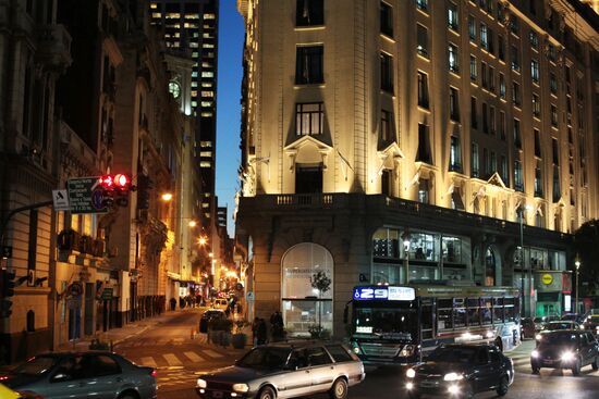 Cities of the world. Buenos Aires