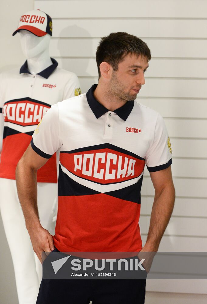 Russian Olympic track and field and freestyle wrestling teams receive outfits for 2016 Olympics