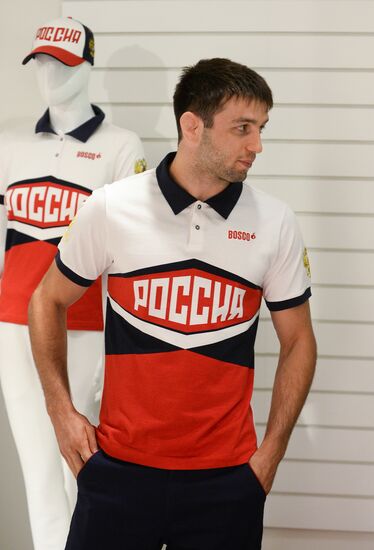 Russian Olympic track and field and freestyle wrestling teams receive outfits for 2016 Olympics