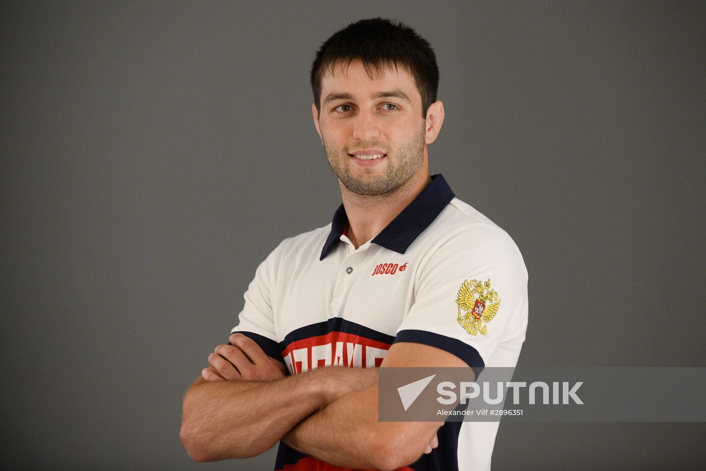 Russian Olympic track and field and freestyle wrestling teams receive outfits for 2016 Olympics