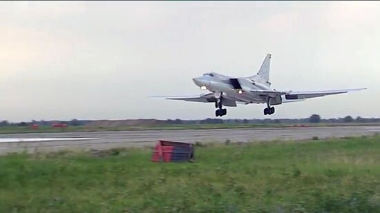 Bombing ISIS targets in Syria