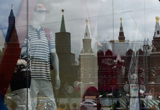Apparel of Russian national athletics and freestyle wrestling teams prior to 2016 Olympics