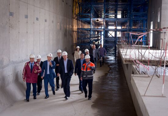 Moscow Mayor Sergei Sobyanin inspects construction of Kalininsko-Solntsevskaya metro line stations