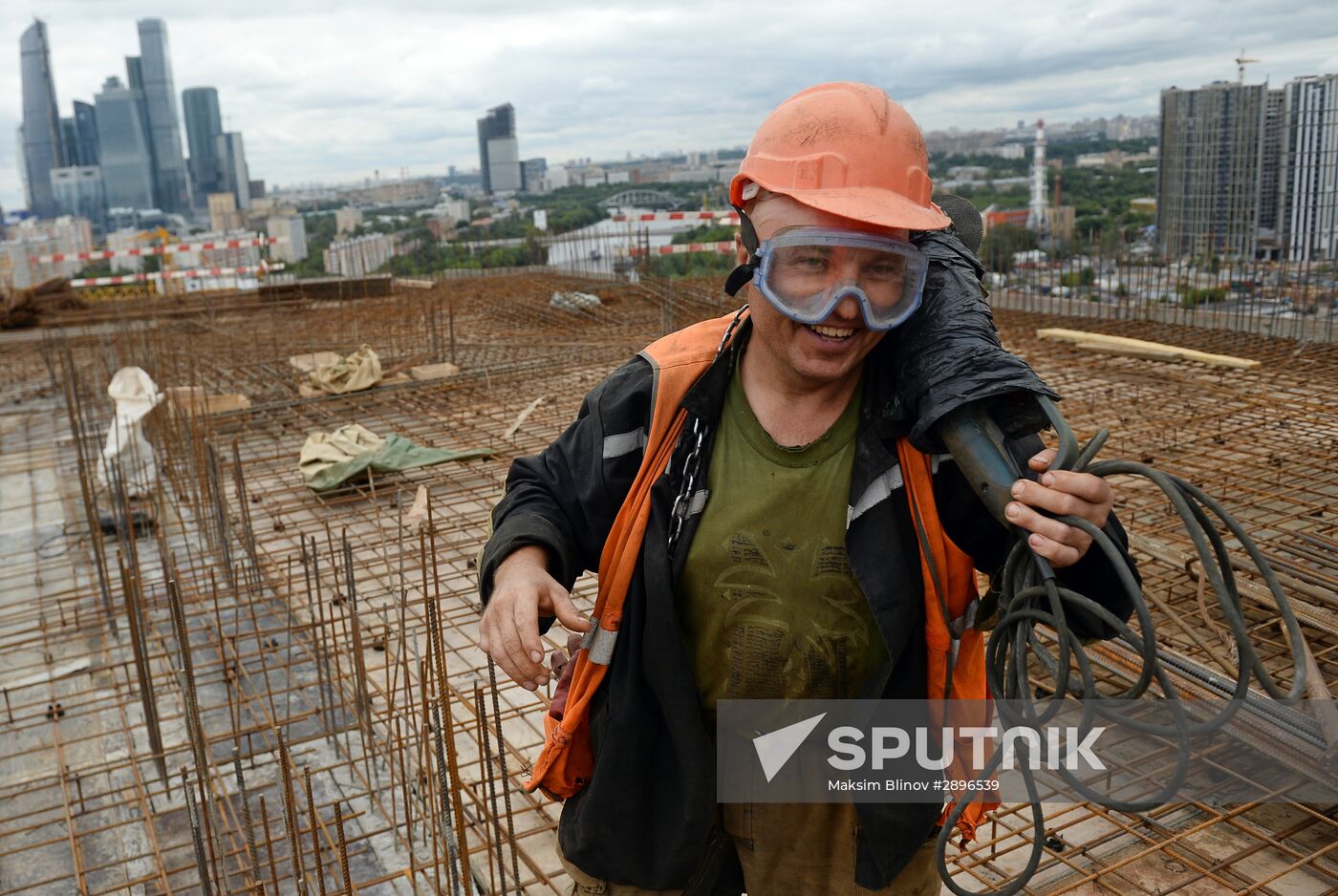 Construction of new residential buildings in Moscow