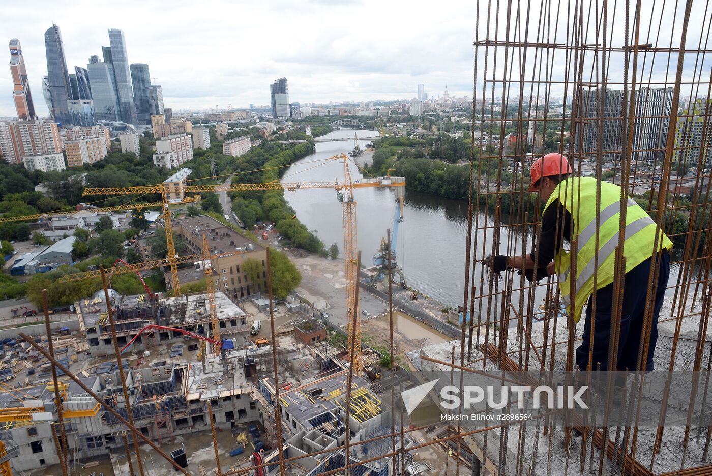 Construction of new residential buildings in Moscow