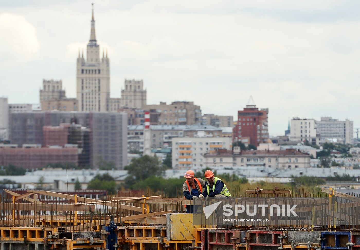 Construction of new residential buildings in Moscow