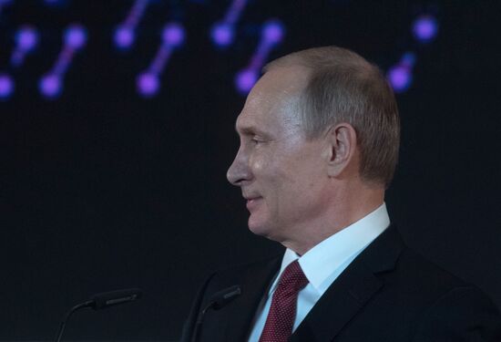 President Putin attends ASI meeting