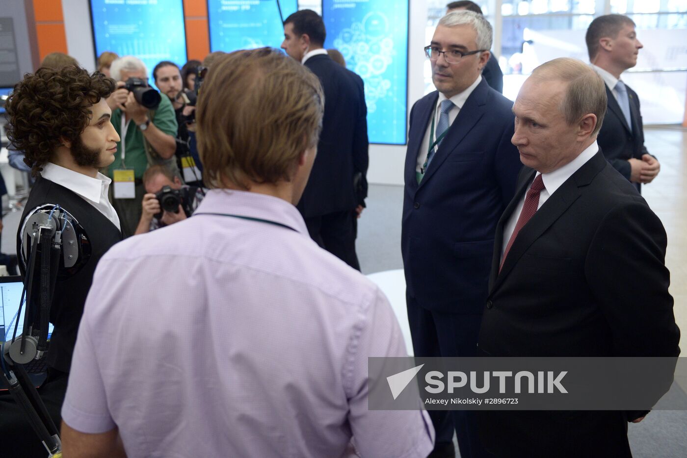 President Putin attends ASI meeting