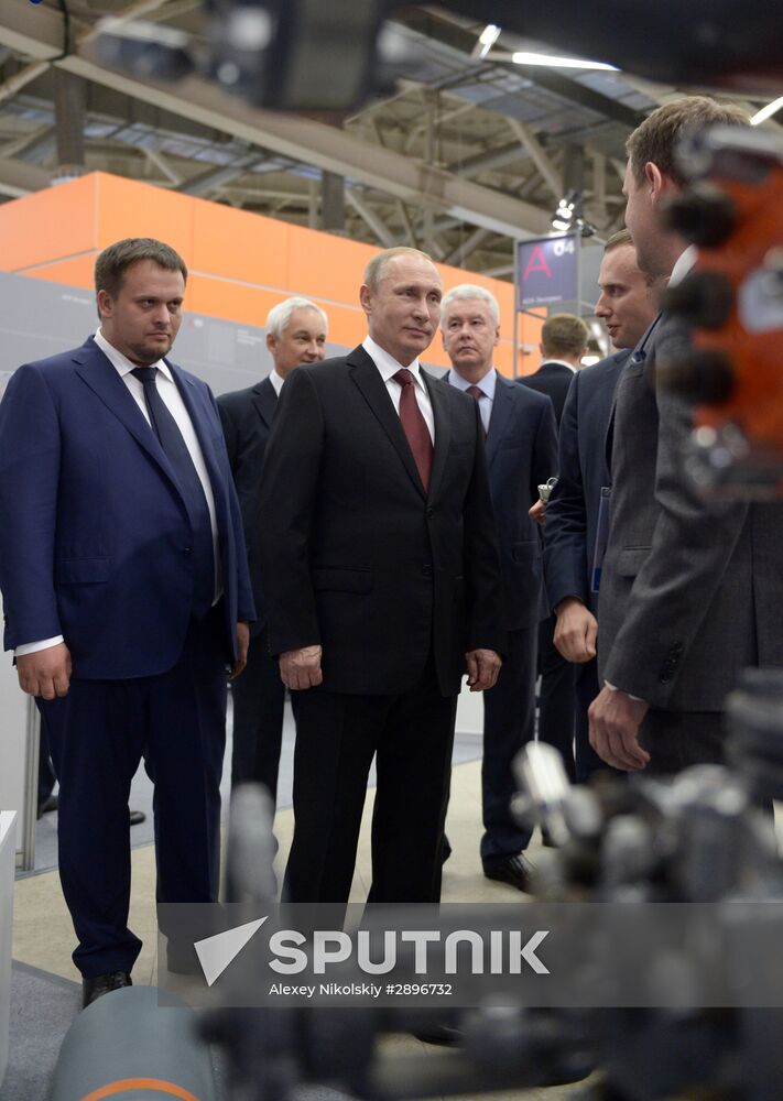 President Putin attends ASI meeting