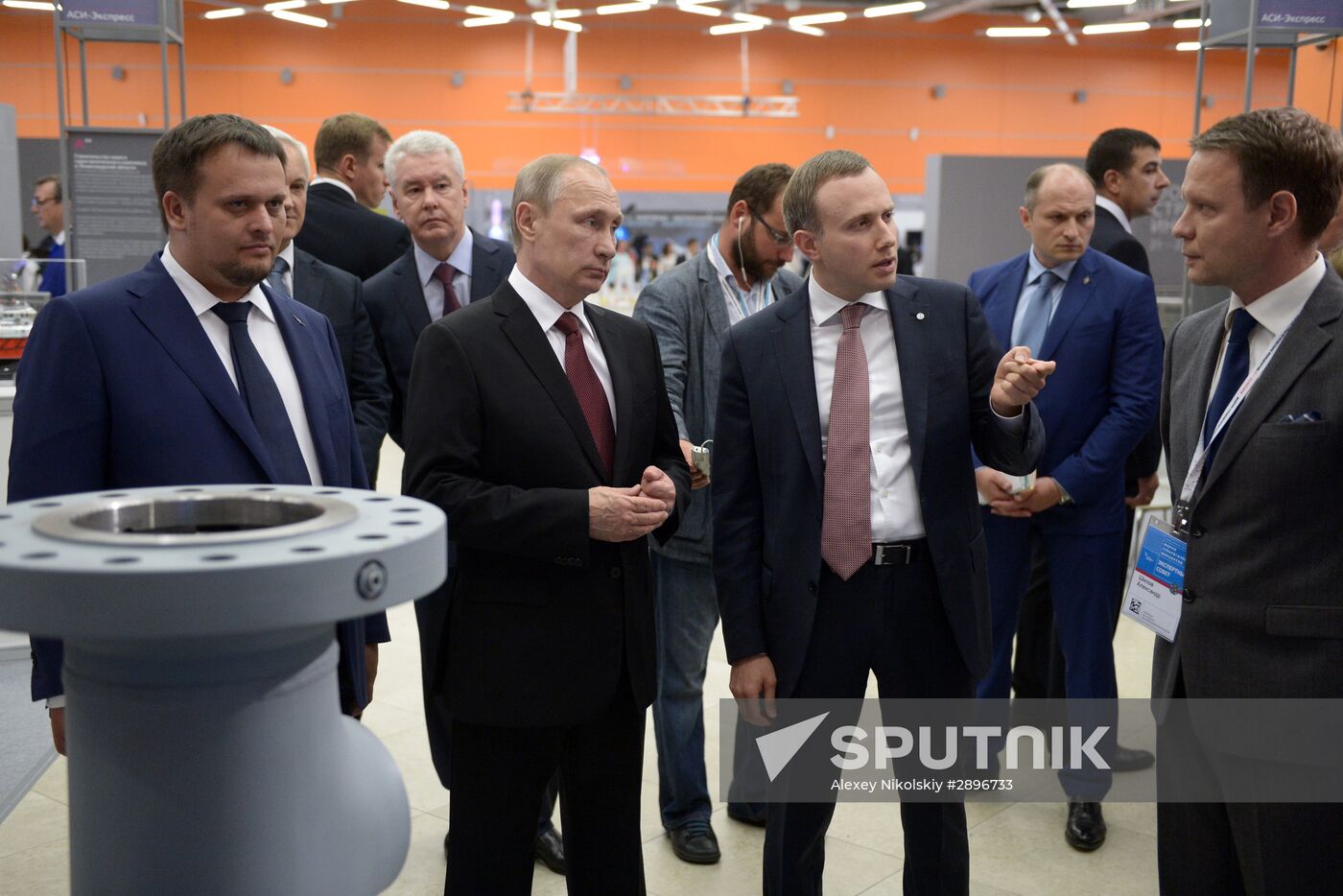 President Putin attends ASI meeting