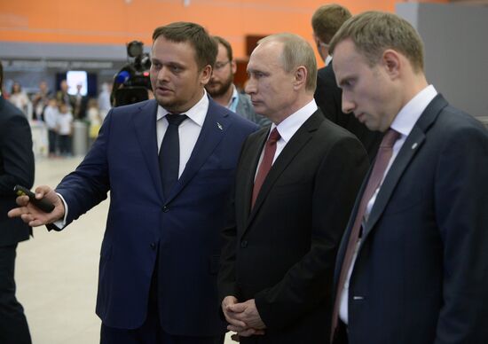 President Putin attends ASI meeting