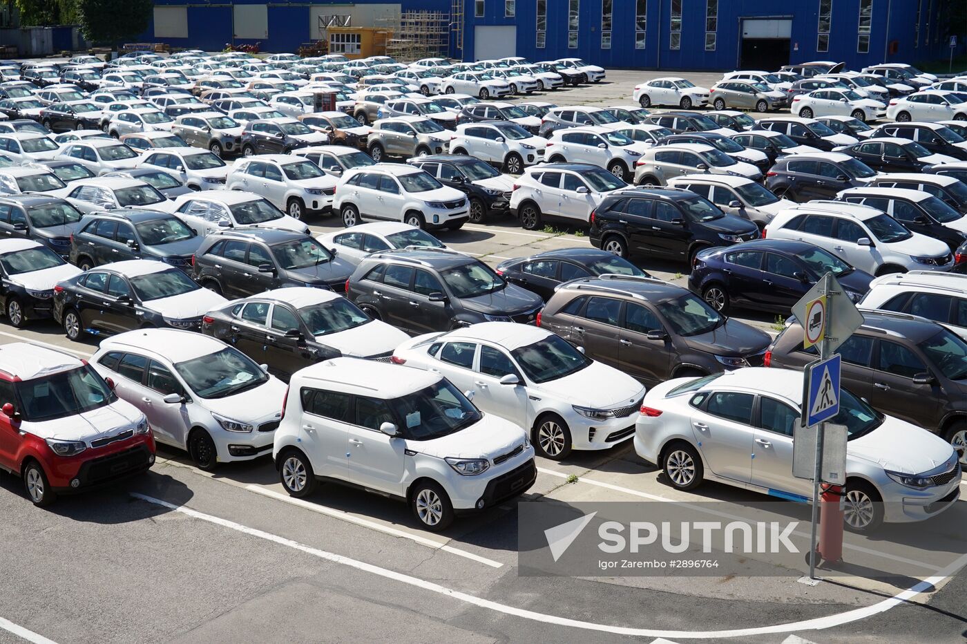 Korean brands cars manufactured at Avtotor plant