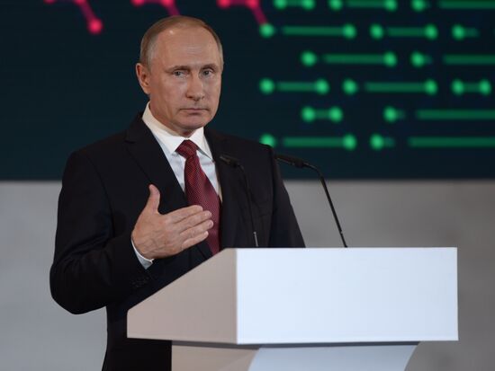President Putin attends ASI meeting