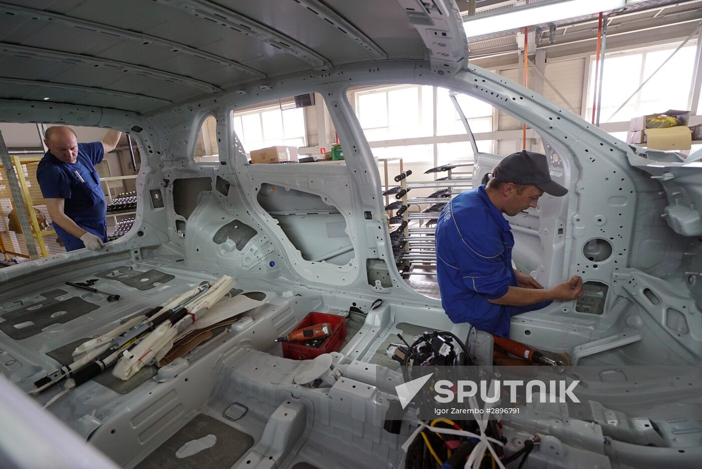 Korean brands cars manufactured at Avtotor plant