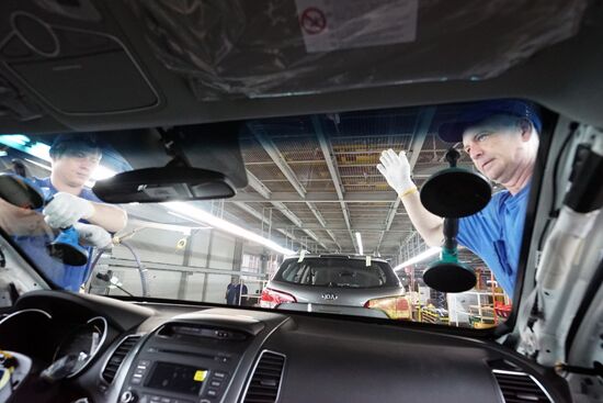 Korean brands cars manufactured at Avtotor plant