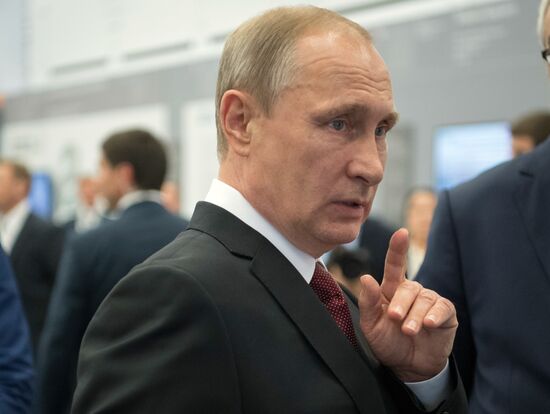 President Putin attends ASI meeting