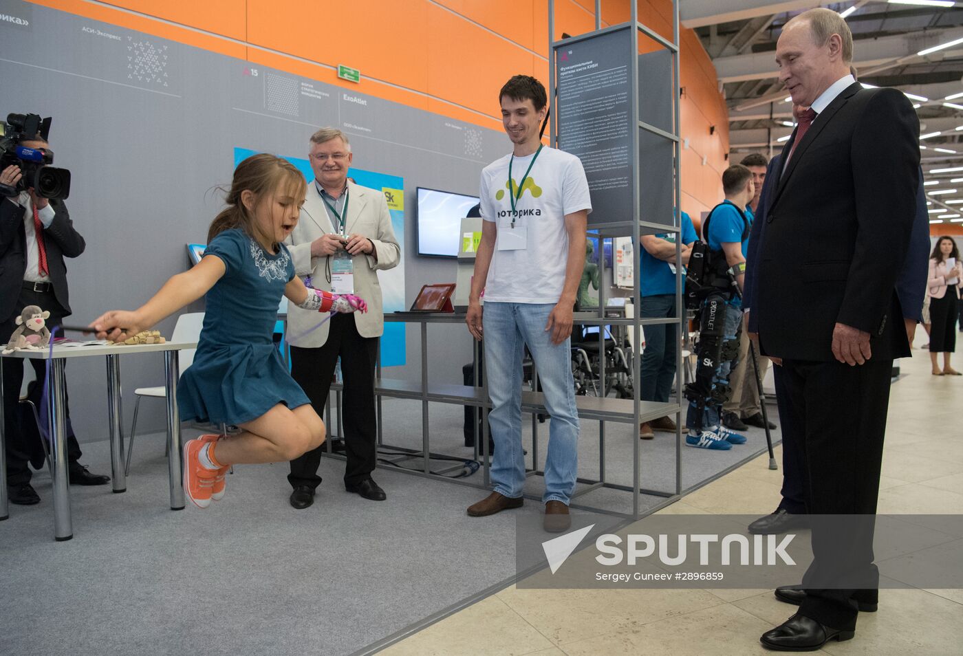 President Putin attends ASI meeting