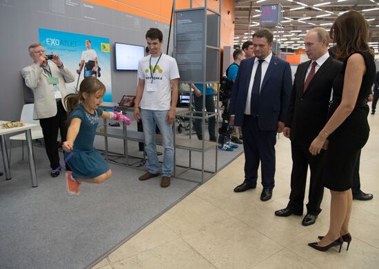 President Putin attends ASI meeting