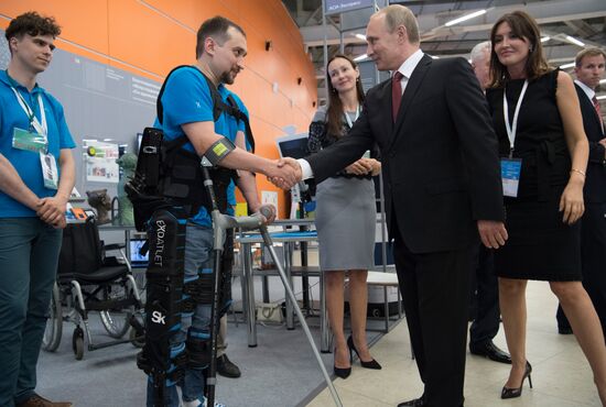 President Putin attends ASI meeting