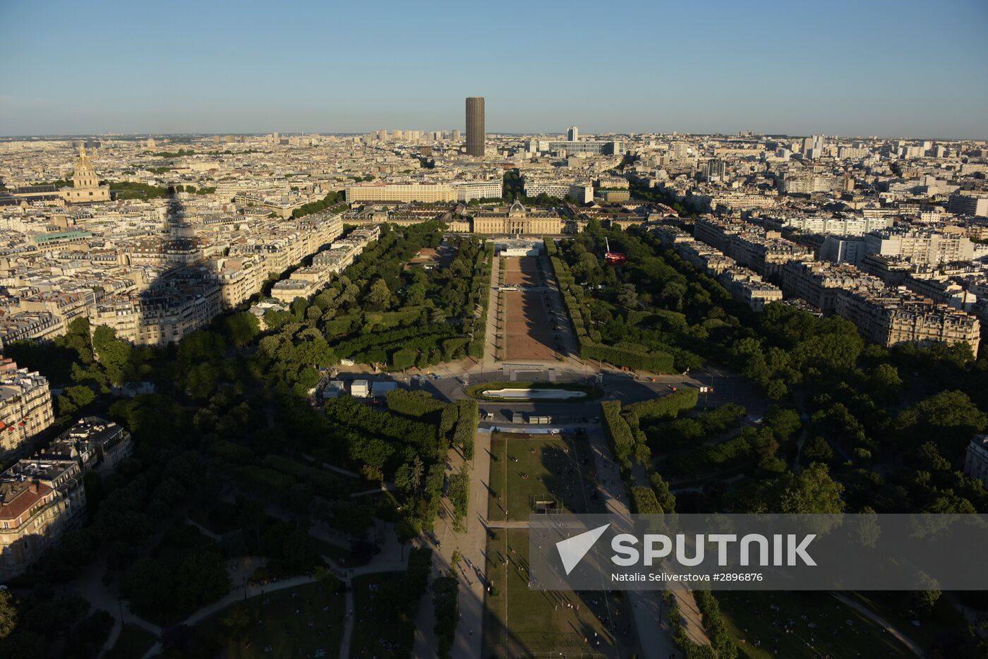Cities of the world. Paris