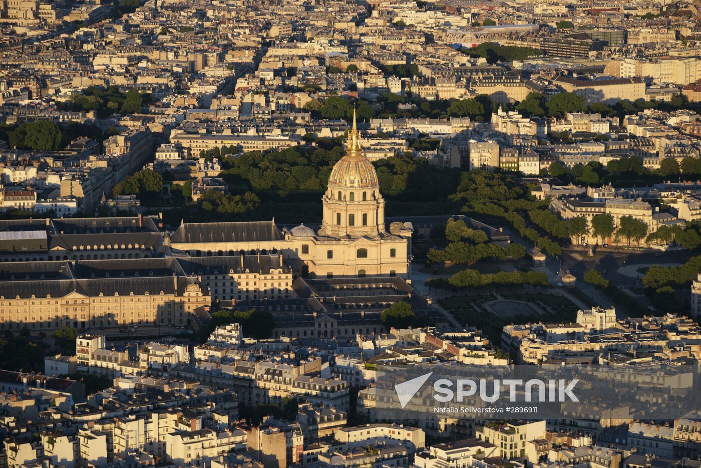 Cities of the world. Paris