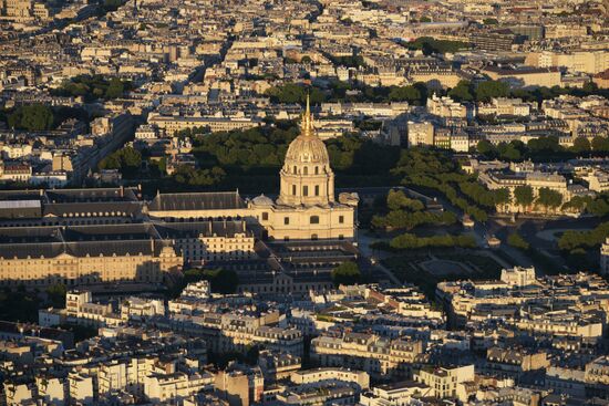 Cities of the world. Paris