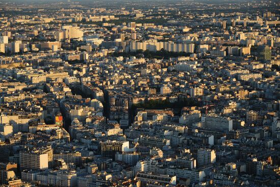Cities of the world. Paris