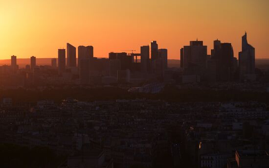 Cities of the world. Paris