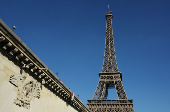 Cities of the world. Paris