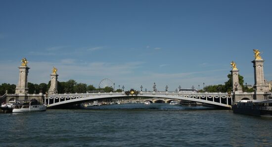 Cities of the world. Paris