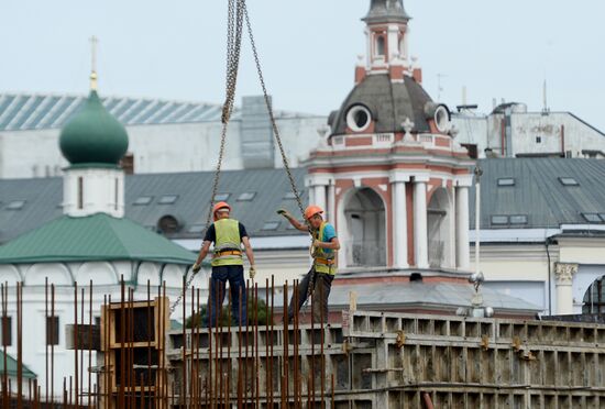 Moscow Mayor Sergei Sobyanin inspects Zaryadye and Luzhniki developments